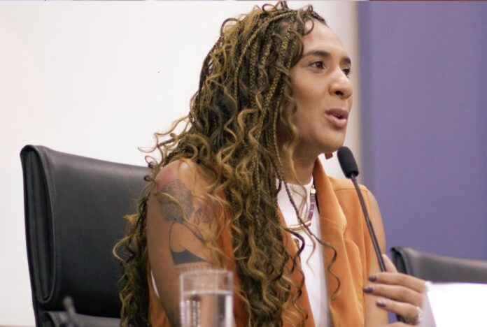 Quando o Símbolo vence o Cargo: a Saída “Espontânea” de Anielle Franco ...