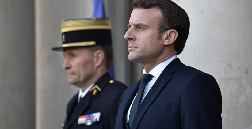 Macron 1